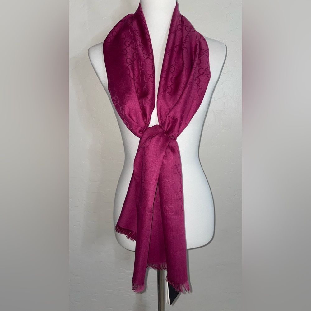 🎉HP🎉New! Gucci Logo Double GG Silk/Wool Pink Scarf 71”x18”-Made in Italy🇮🇹 - Picture 9 of 14